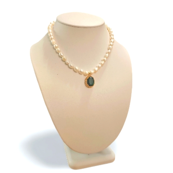 Natural Irregular Freshwater Pearl Necklace & Green Crystal Pendant Gold Plated. - Picture 1 of 7